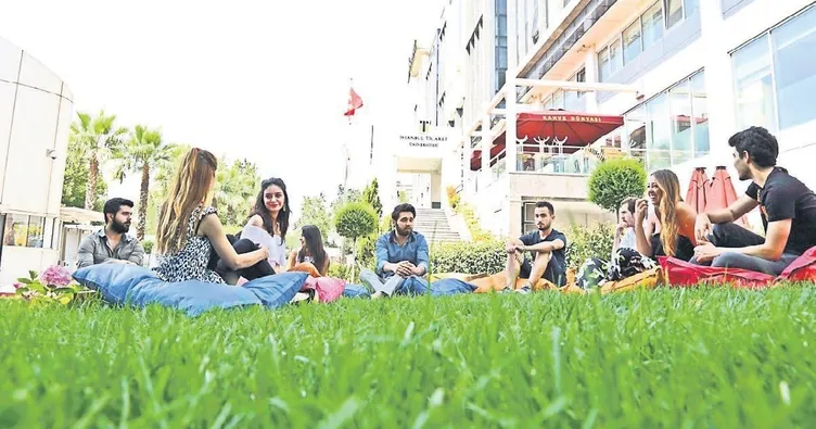 İş dünyasıyla iç içe eğitim modeli