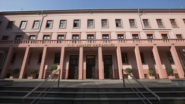 adalet-bakanliginda-faili-mechul-suclara-yeni-daire-baskanligi-1776955739341.jpg Adalet Bakanlığında faili meçhul suçlara yeni daire başkanlığı!