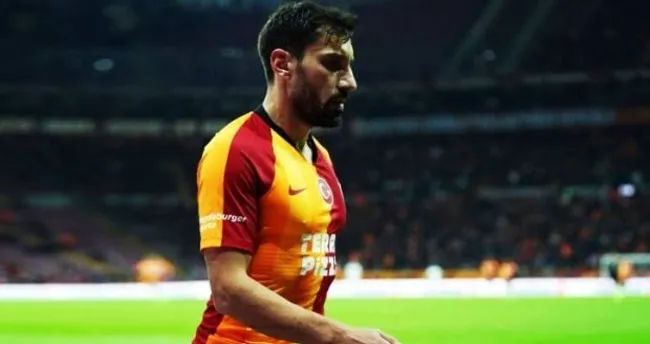 Galatasaray Sener Ozbayrakli Yi Gonderiyor Spor Haberleri