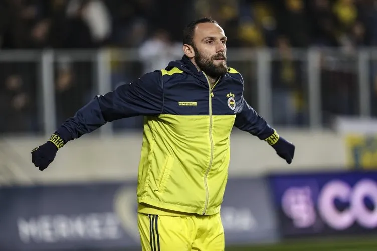 Fenerbahçe - Galatasaray derbisi öncesi Vedat Muriqi’ye çarpıcı uyarı