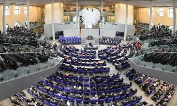 Aşırı sağcı vekil asistanlarına meclis yasağı