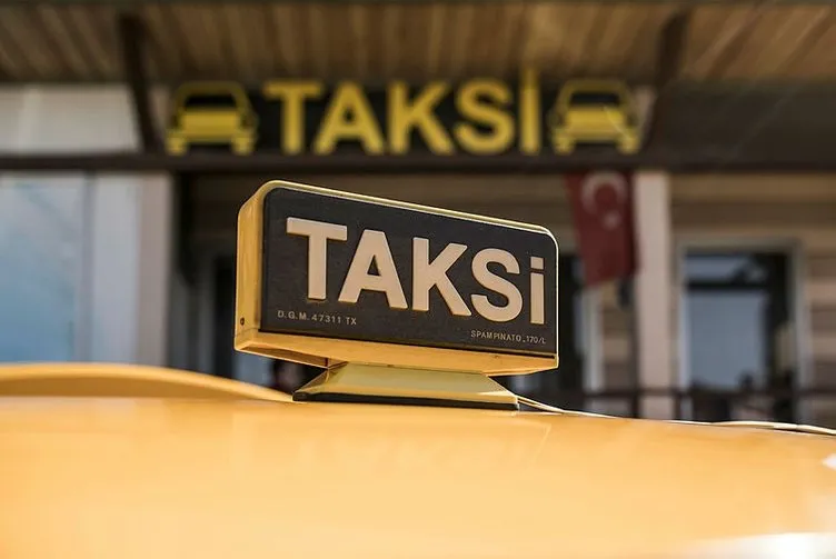 Atatürk Havalimanı yolcularından taksi şikayeti