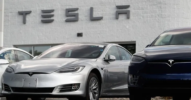 Tesla’nın Apple’dan çaldığı mühendis geri döndü!