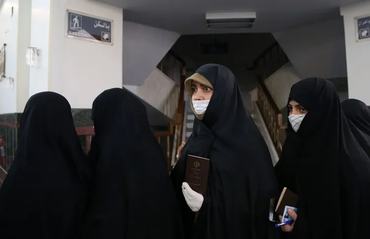 İran seçimlerine ’Koronavirüs’ damga vurdu!