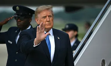 Lark Adası’na saldırı sonrası Trump’tan ilk açıklama: İran resmen çökmüş bir ulus! ‘Onları sert vuracağız’