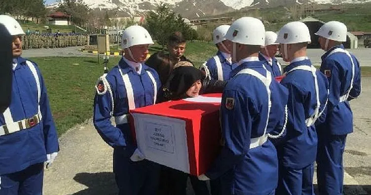 Şehit Uzman Çavuş Volkan Demirci için Hakkari’de tören