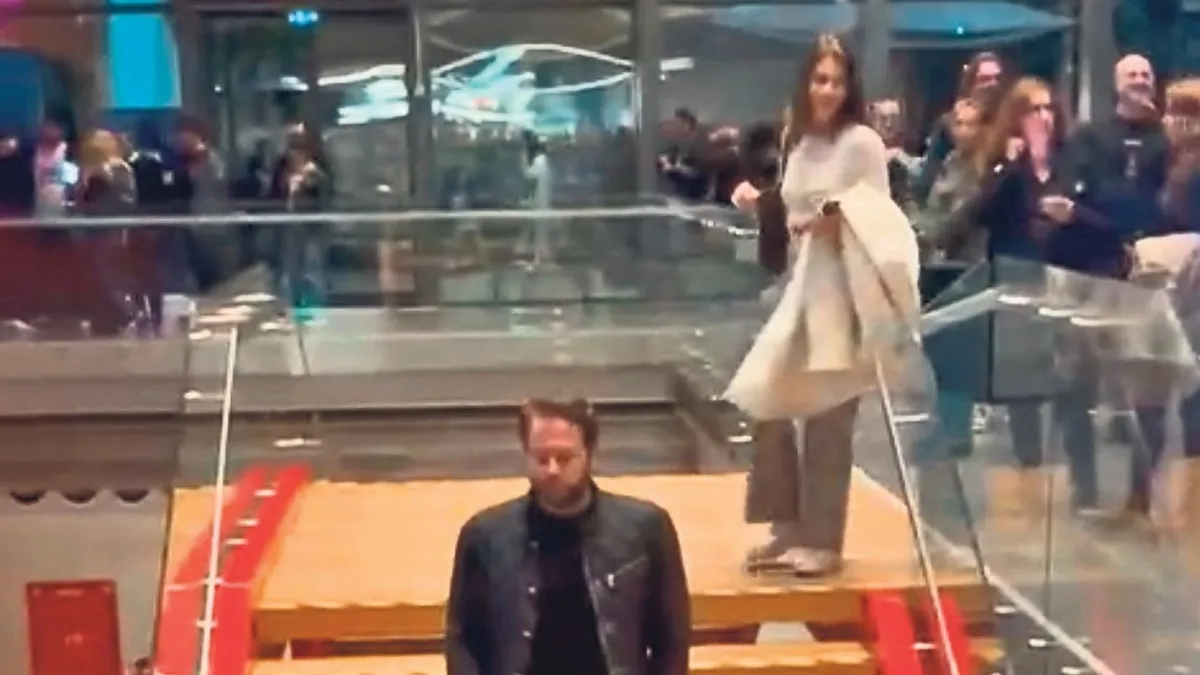 Maslak’ta gece gezmesi – Son Dakika Magazin Haberleri Maslak’ta gece gezmesi – Son Dakika Magazin Haberleri