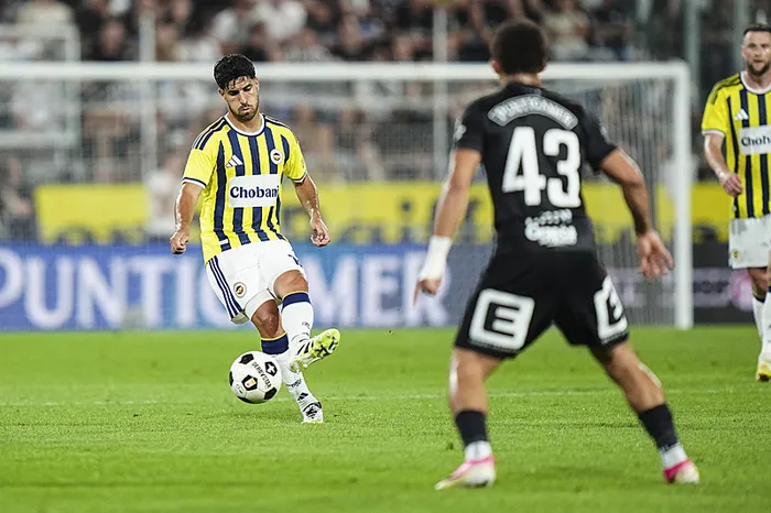 canli-uefa-sampiyonlar-liginde-sturm-graz-fenerbahce-maci-1786476676398.jpeg