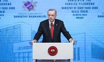 Son dakika: Başkan Erdoğan’dan yeni anayasa açıklaması: Milletimizi mevcut anayasadan kurtarma irademiz bakidir