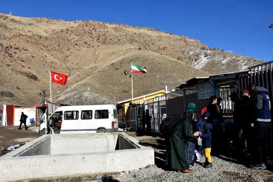 iran sinirindaki kapikoy gumruk kapisi