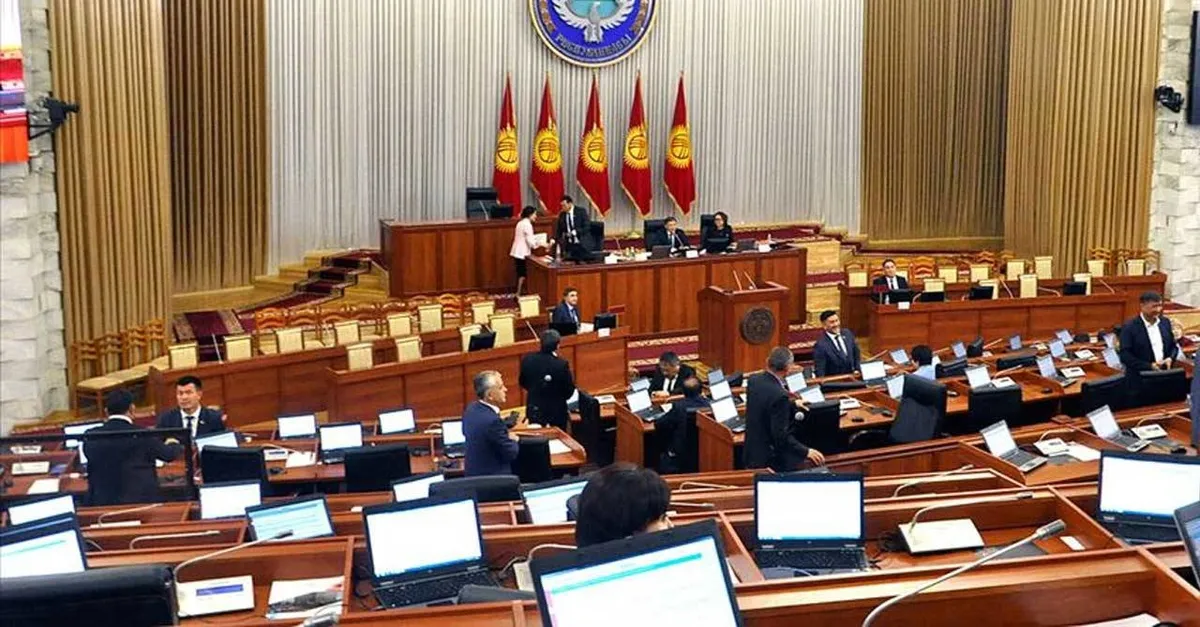 Kırgızistan meclisi, 12,6 milyar dolarlık 2026 bütçesini kabul etti Kırgızistan meclisi, 12,6 milyar dolarlık 2026 bütçesini kabul etti