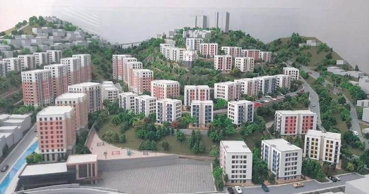 Depremin izleri siliniyor