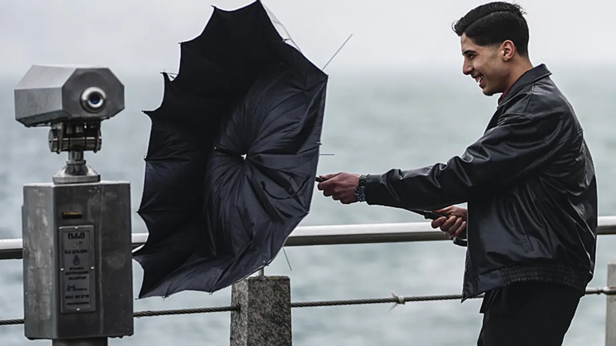 SON DAKİKA… Meteoroloji’den il il hava durumu uyarısı! Sıcaklıklar 7 derece birden düşüyor: İstanbul için fırtına alarmı! SON DAKİKA… Meteoroloji’den il il hava durumu uyarısı! Sıcaklıklar 7 derece birden düşüyor: İstanbul için fırtına alarmı!