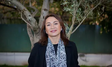 Demet Akbağ’a doğum günü sürprizi!