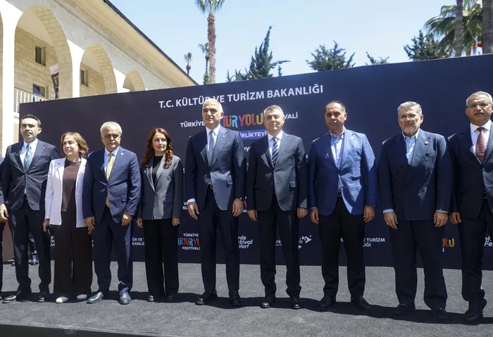bakan-ersoy-mersin-bir-kultur-hazinesidir-1778321922260.jpg