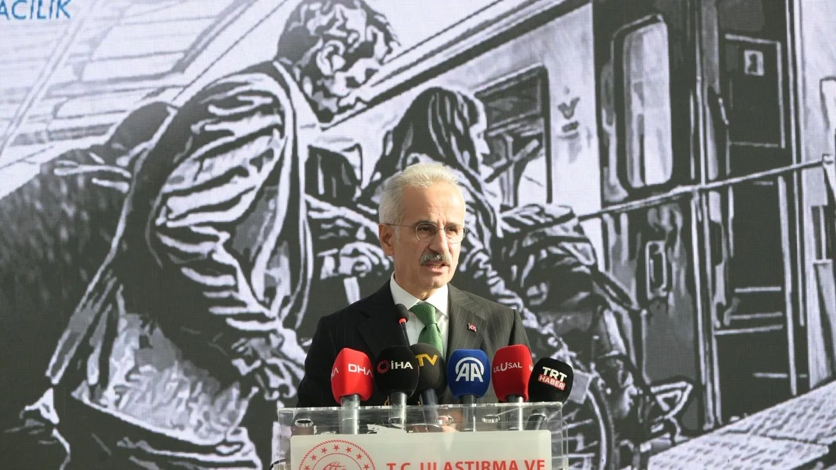 Ulaşımda engel yok! Bakan Uraloğlu: Engelli vatandaşlarımızın hayatlarını kolaylaştırmak bir insanlık vazifesidir