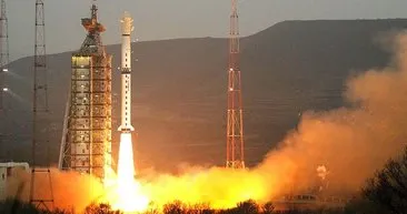 Çin uzaya üç gözlem uydusu fırlattı
