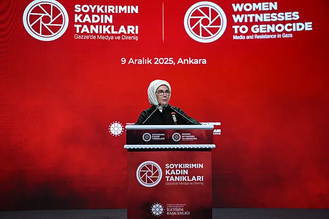 emine-erdogan-soykirima-savas-acmak-hepimizin-en-mesru-savasi-1765291090472.jpeg Emine Erdoğan: Soykırıma savaş açmak hepimizin en meşru savaşı