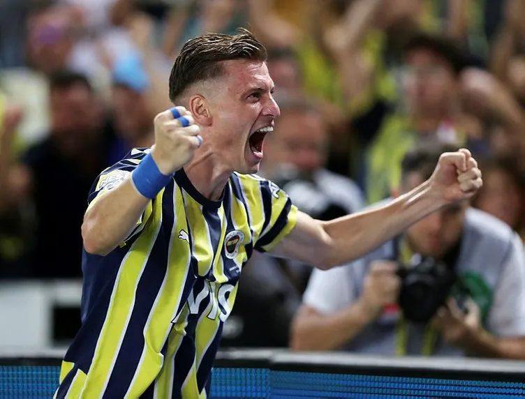 Son dakika Fenerbahçe transfer haberi: Fenerbahçeli yıldızın yeni takımı belli oldu! Teknik direktörü resmen açıkladı...