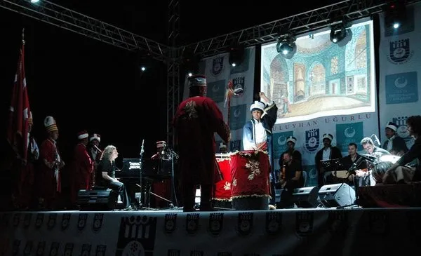 Tuluyhan Uğurlu'nun Karaman konseri