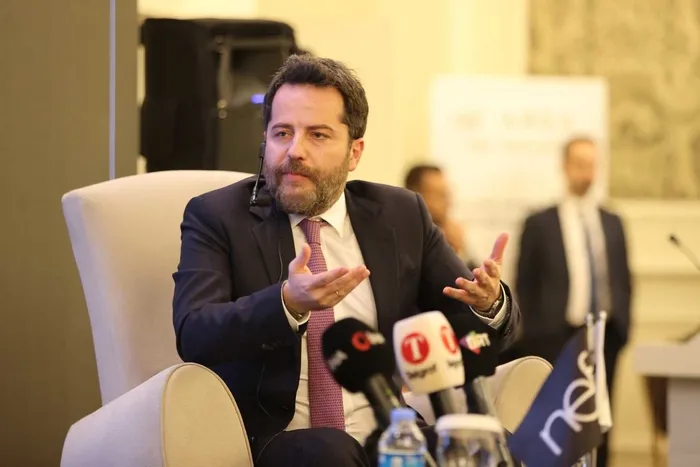 son-dakika-milyonluk-kazanclar-supheli-islemler-erden-timurun-sevk-yazisi-ortaya-cikti-haksiz-kazanci-kabul-et-1767029348123.jpg Son dakika! Milyonluk kazançlar, şüpheli işlemler! Erden Timur'un sevk yazısı ortaya çıktı! 'Haksız kazancı kabul etti'