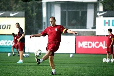 Galatasaray'da hoca arayışları başladı