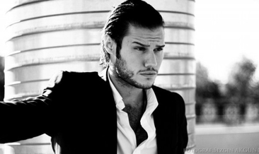 Emre İğdemir kimdir?