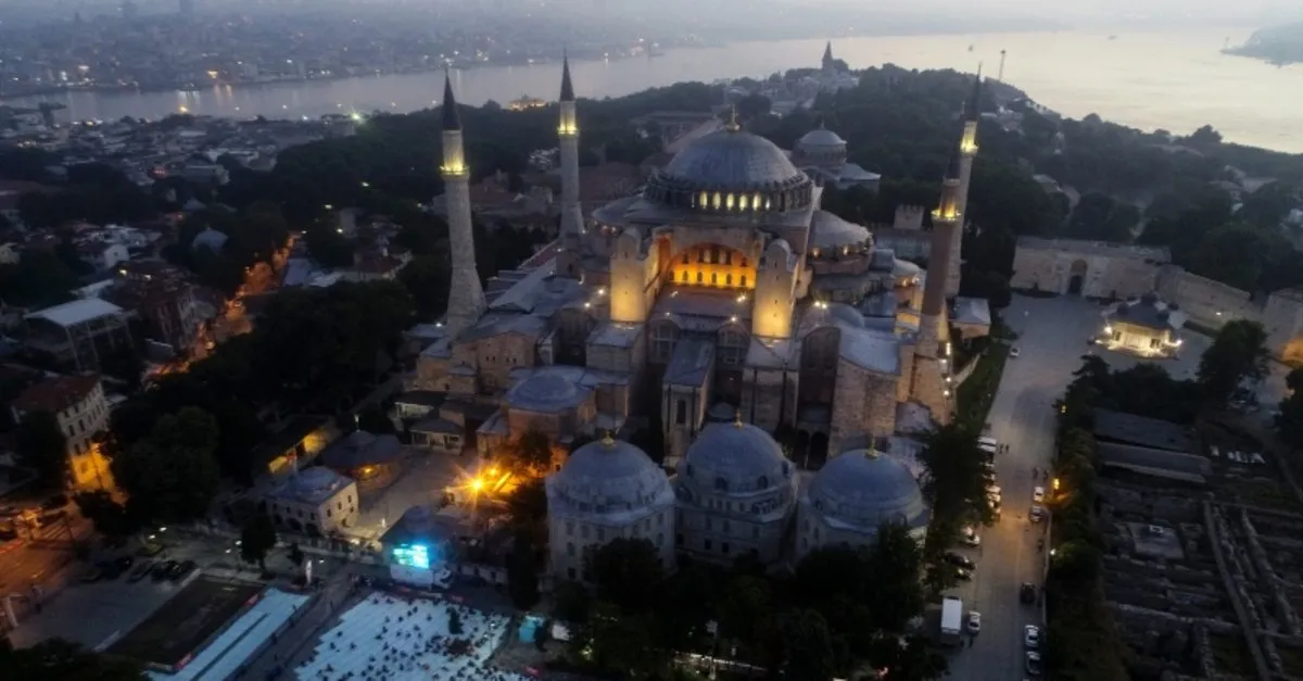 Diyanet Isleri Ile Igdir Ve Isparta Bayram Namazi Saati 2020 Isparta Ve Igdir Bayram Namazi Vakti Saat Kacta Giriyor Galeri Yasam