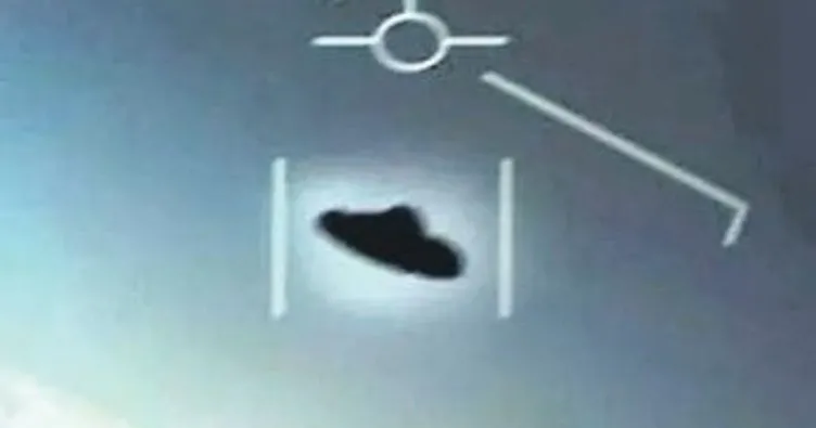 UFO değil uçak ve yıldız!