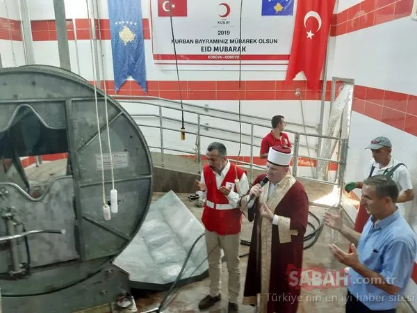 Türk Kızılayı Kosova'da ihtiyaç sahiplerine kurban eti dağıttı