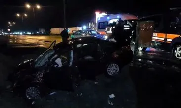 Edirne'de TIR ile otomobil çarpıştı: 5 yaralı #edirne