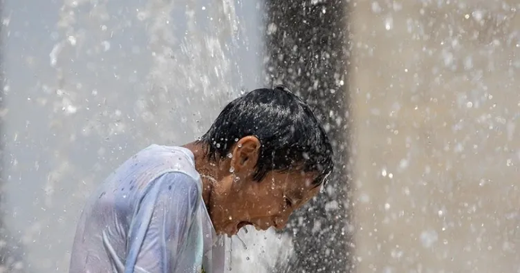 Aşırı sıcaklar dünya genelinde can almayı sürdürüyor