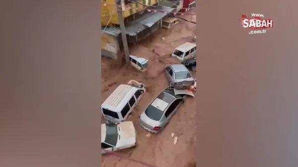 Şanlıurfa'da sel felaketi! Araçlar böyle sürüklendi | Video