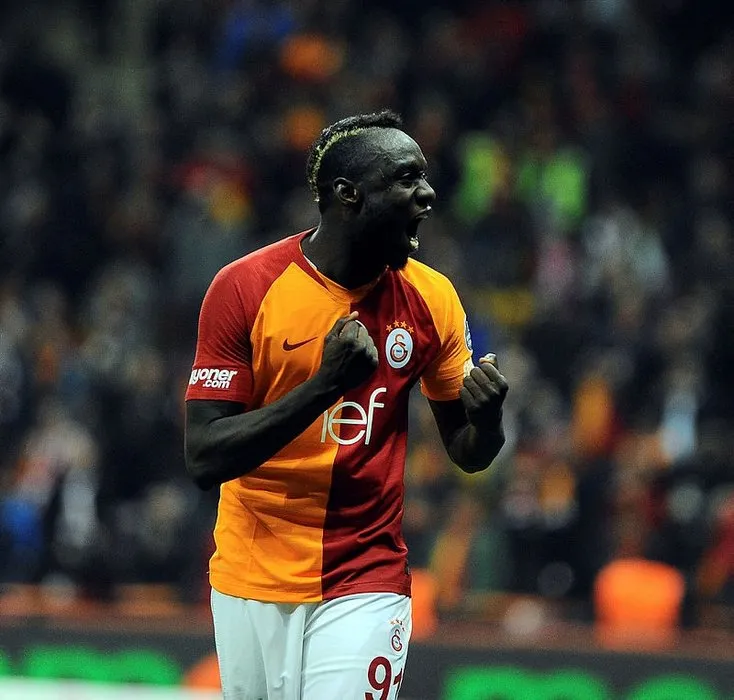Galatasaray’da beklenmedik karar! Ryan Babel ve Mbaye Diagne...