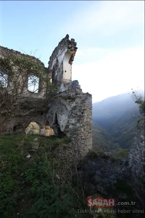Trabzon Maçka’da vadi tepesindeki manastır: Kuştul