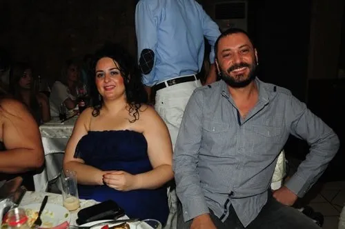 Hiçbir şey olmamış gibi düğüne gittiler