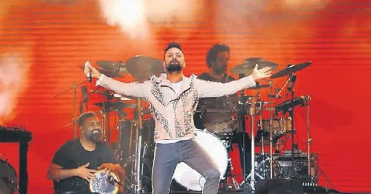 12 bin kişilik muhteşem koro