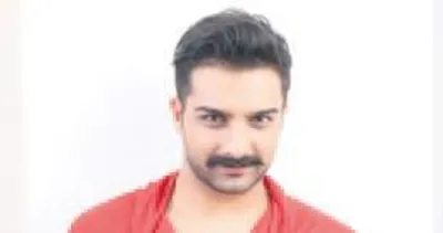 Özdemir’den top modelli klip