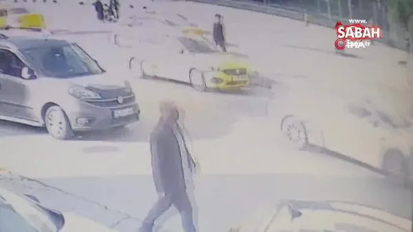 Beyoğlu’nda korkunç kaza kamerada: 17 yaşındaki genç takla atıp 15 metre sürüklendi | Video