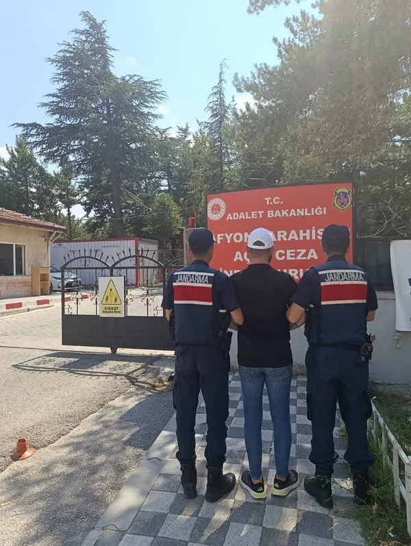 afyonda-guvenlik-kiskaci-cinayet-ve-uyusturucu-suphelileri-yakalandi-1783343219656.jpg