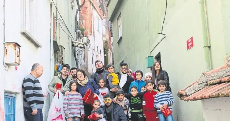 Çocukların yüzlerini güldürdüler