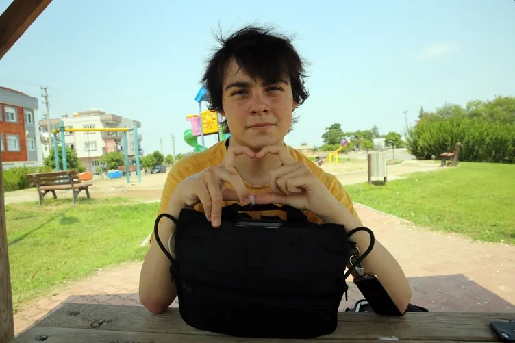 Melike’nin kalbi Furkan’a can oldu! Yapay kalbini çantayla yanında taşıyordu