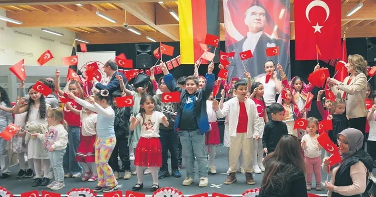 Evde çocuklarınızla Türkçe konuşun