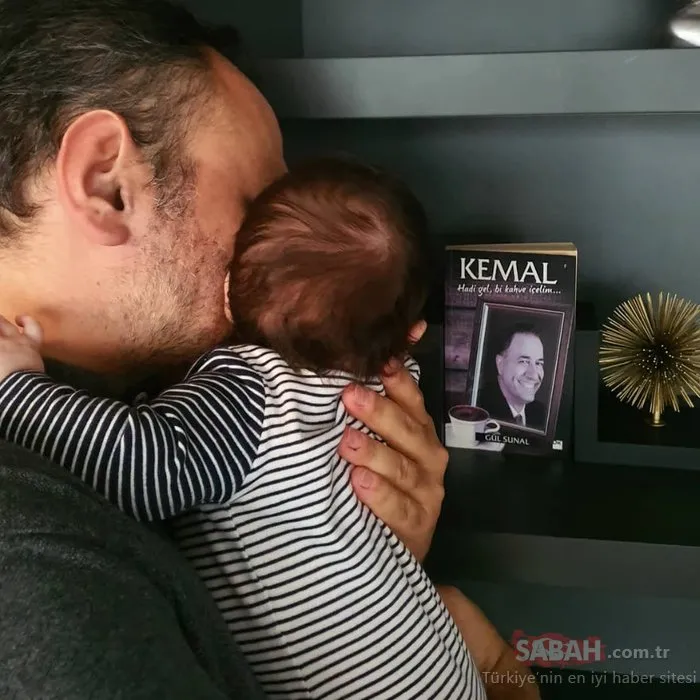 Ali Sunal’ın kızı Narin dedesi Kemal Sunal’ın yüzünü okşadı... İşte herkesi duygulandıran o anlar...