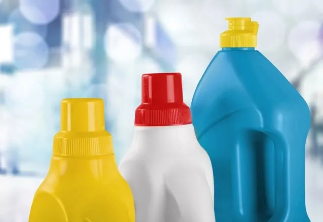 Beyaz Renkli Kiyafetlerdeki Lekeleri Cikarmanin 8 Dogal Cozum Yolu Nedenben