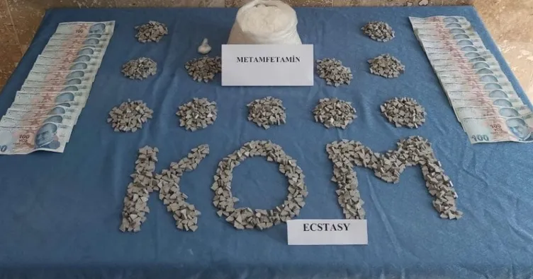 Uyuşturucuları satamadan yakalandılar