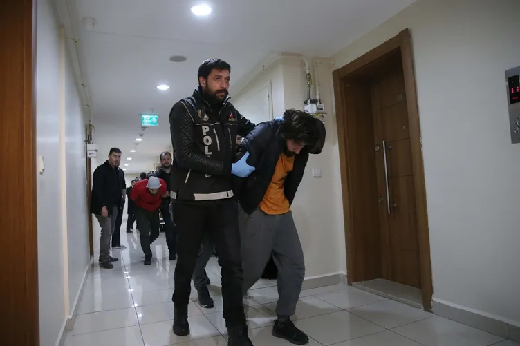 Son Dakika Haberi: Esenyurt'ta lüks rezidansa baskın!