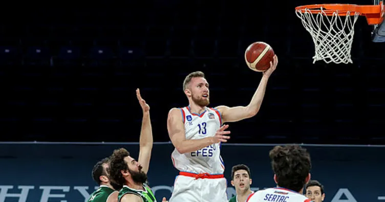 Anadolu Efes ligde namağlup ilerliyor!