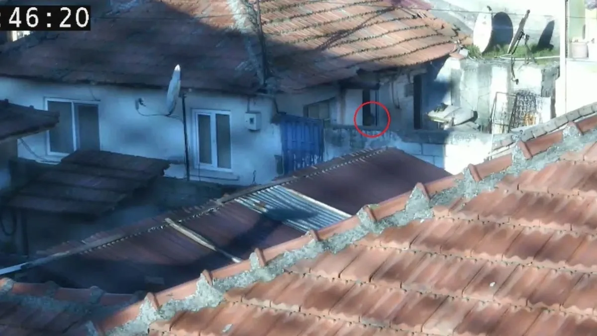 Minik Nazar Türkiye’nin gündemine oturmuştu: Meğer böyle kurtarılmış! Dron kamerasına yansıyan… Minik Nazar Türkiye’nin gündemine oturmuştu: Meğer böyle kurtarılmış! Dron kamerasına yansıyan…