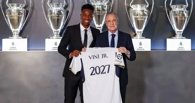 Real Madrid, Vinicius Junior’un sözleşmesini 2027’ye kadar uzattı Real Madrid, Vinicius Junior’un sözleşmesini 2027’ye kadar uzattı
